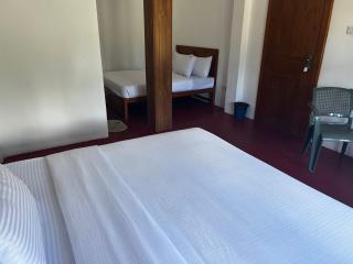 Deshani Homestay - 8