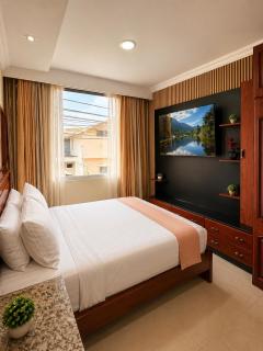 Suite Matrimonial con Piscina Desayuno Ambiente Exclusivo - 7