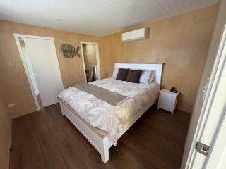 Tuis Nest, family beach bach at Opito Bay - 9
