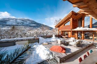 Chalet FLOCON Serre Chevalier cinéma sauna jaccuzi, piscine été - 2
