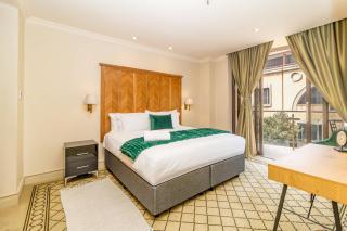 Luxury 1-Bed Apartment at The Michelangelo Sandton - 7