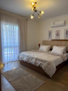 Al-Rehab Luxury Apartment 2 bed rooms New Cairo شقه فاخره غرفتين تشطيبات وفرش فندقي مدينه الرحاب القاهره الجديده - 8