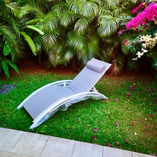 Demi-villa cosy au cœur d un jardin tropicale, proche aéroport - 8