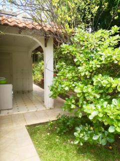 Demi-villa cosy au cœur d un jardin tropicale, proche aéroport - 9