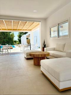 Blue Summer Luxury Suites - 9
