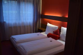 Hotel Zum Rosengarten - Darmstadt - 3