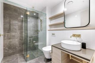 Epic Ocean Views Level 70 - Pet Friendly - 7