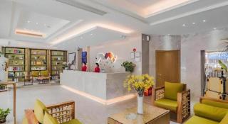 Borrman Hotel Huizhou West Lake Shuidong Street - Huizhou - 9