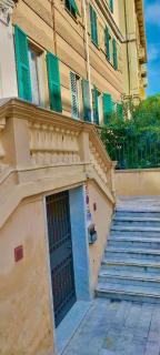 Est 25 Lodging in Genoa - 4