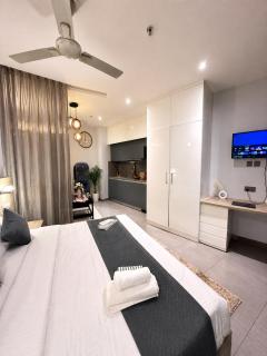 30th floor Supernova spira Luxury apartment - 6