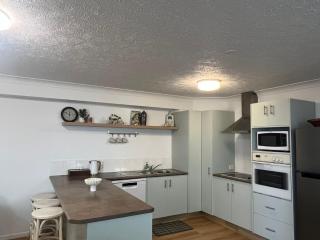 Canberra Heights Unit 5, 35 Canberra Terrace, King - 9