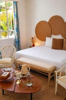 Cocoon Signature - 6