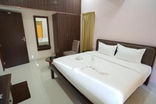 Radial Serviced Apartments Deluxe Room - 4