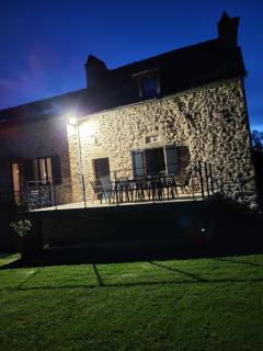 Grand gîte en Aveyron, 10 couchages 3 étoiles linge en option - 5