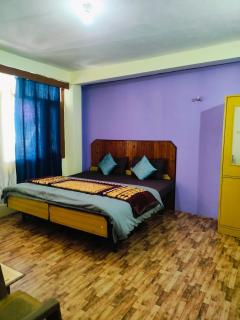 Non Stop Cafe Hostel & Stay - Manāli - 2