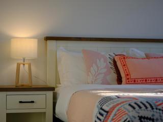 Brand New 2-Bedroom Retreat in Quiet Cul-de-Sac - 7