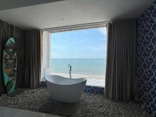 Bluocean Villa Beachfront Mui Ne - 5