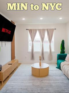 Modern Home Arcade Rooftop 30m to NYC - 7