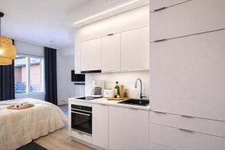 Beautiful apartment near the city center, free parking - 0