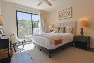 Modern 3BR Home - Pool & Gym in Nueva Escondida - 6