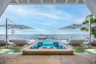 Extraordinary Beach Front Villa In Cancun - 9