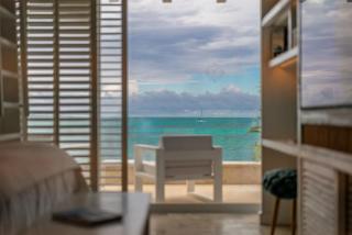 Extraordinary Beach Front Villa In Cancun - 4