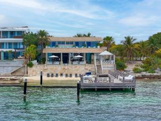 Extraordinary Beach Front Villa In Cancun - 2