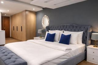 Gold Crest Signature Hotel Serviced Apartments - DHA Lahore - 7