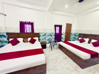 Kamal Dham Hotel -Near Prem Mandir - 7