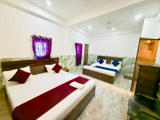 Kamal Dham Hotel -Near Prem Mandir - 6