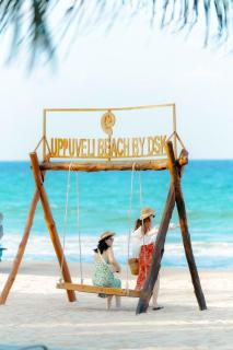 Uppuveli Beach by DSK - 3