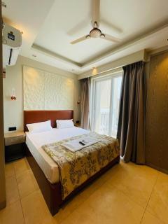 Studio Apartments In Greater Noida West, Ek Murti - 3