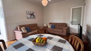 Gloria's House - 2