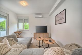 A 2 luxury apt w big balcony 4 min walk to beach - 6
