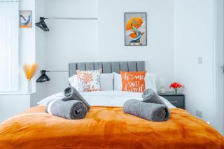4BR 3BA Wigan Home Long Stays Welcome - 8