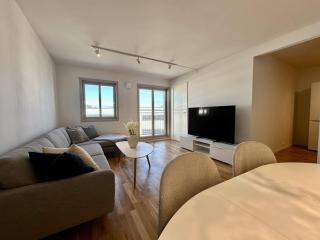 Central 3 bedrooms apartment - 9