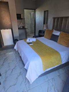 Monate BNB - 6