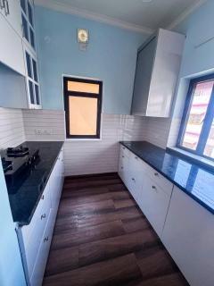 Red Manor - 1