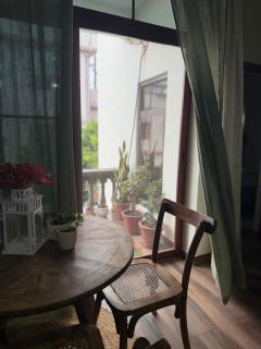 Red Manor - 6