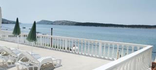 Seafront apartment on the Island of Rab - 0