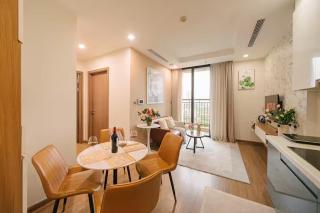 Lux Two-bedroom Apt With Private Walking Pool, Swimming Pool And Gym, 40 Minutes To Airport - 1