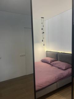 Manhattan Comfort - 6