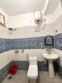 2BHK Flat Peaceful Rishikesh Stay - 5