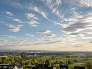 SILCORA Panorama Apartment - 3 SZ -Alpen See Schlossblick -Balkon -Parken -Nähe See und Messe - 4