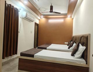PARADISE VILLA Near Prem Mandir - 9