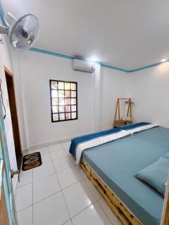 Homestay 70m To The Sea - 1
