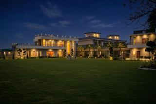 4-BR Farmhouse with Adult & Kids' Private Pools - 0