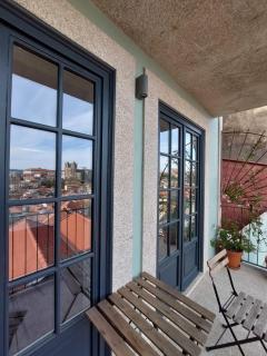 Boutique Duplex Private Balcony Monumental View E - 3