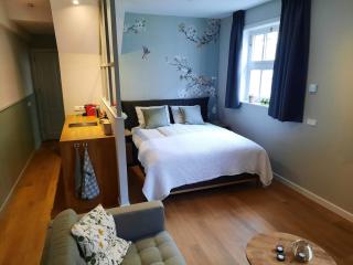 Cozy Stay in the Heart of Historic Hoorn - 2