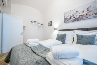 BRAND NEW! Apartment Royal - in Vienna's City Center - 9